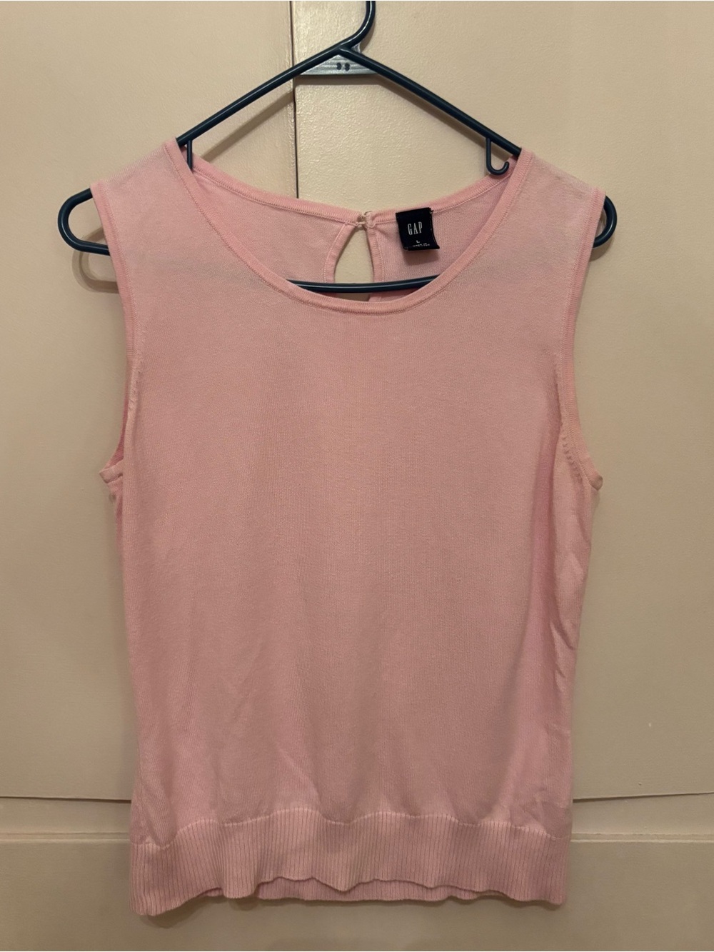 GAP Pink Sleeveless Knit Sleeveless Sweater Top with Back Keyhole